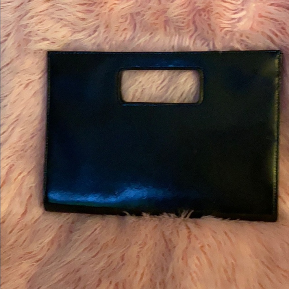 Black handbag purse